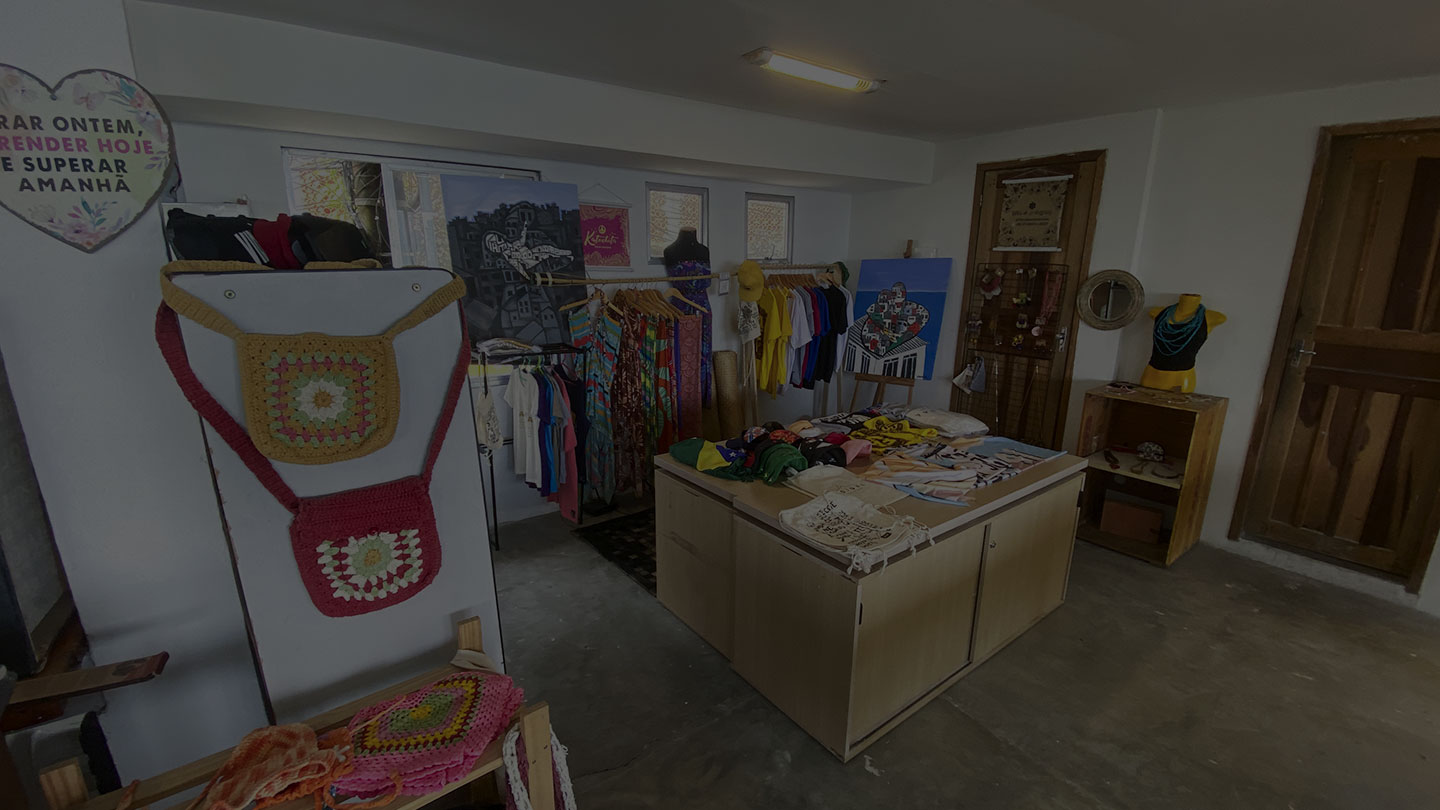 Interior da loja Terra Fértil no Vidigal